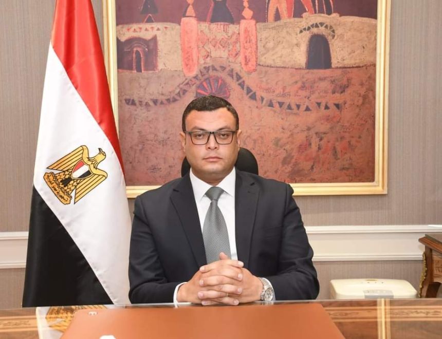وزير الإسكان يُصدر 26 قراراً لإزالة التعديات ومخالفات البناء الواقعة بمدينة القاهرة الجديدة والساحل الشمالي الغربي