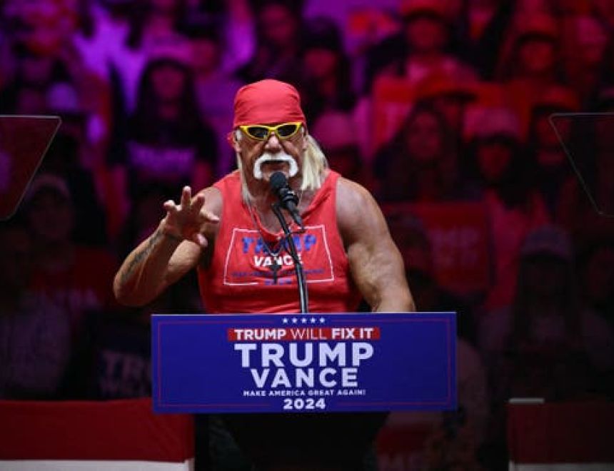 عن عمر يناهز الـ 71 عاما.. وفاة هوجان «أسطورة المصارعة الحرة» 