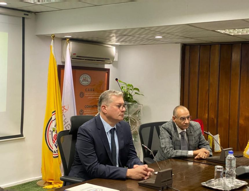 زيارة مفاجئة لوزير البترول والثروة المعدنية لشركة بدرالدين يعقبها اجتماع مبكر لمتابعة خطط الإنتاج والسلامة