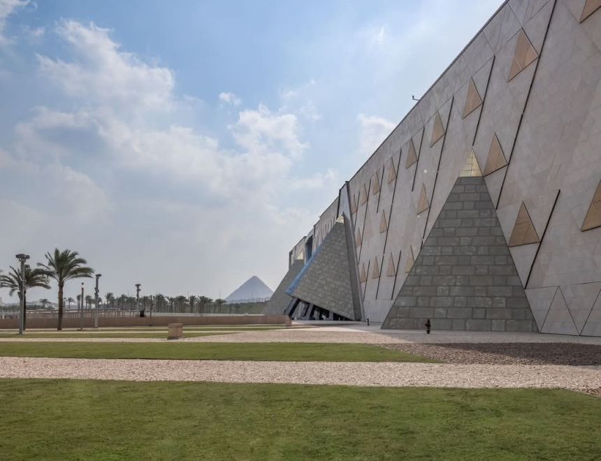 بث مباشر.. وصول الوفود المشاركة في افتتاح المتحف المصري الكبير