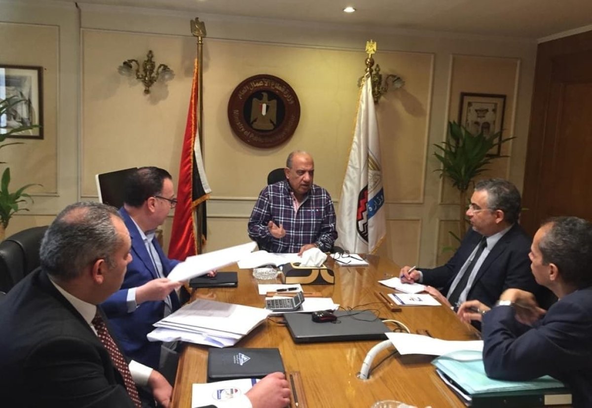 وزير قطاع الأعمال يتابع الموقف التنفيذي للمشروعات في شركة مصر الجديدة للإسكان والتعمير
