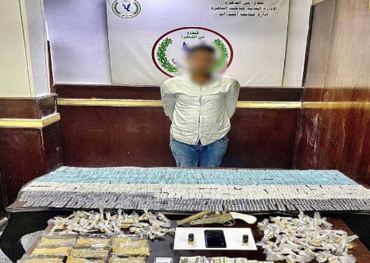قبيل العيد.. أمن القاهرة يوجه ضربات موجعة لتجار المخدرات ويضبط 4 عناصر إجرامية 
