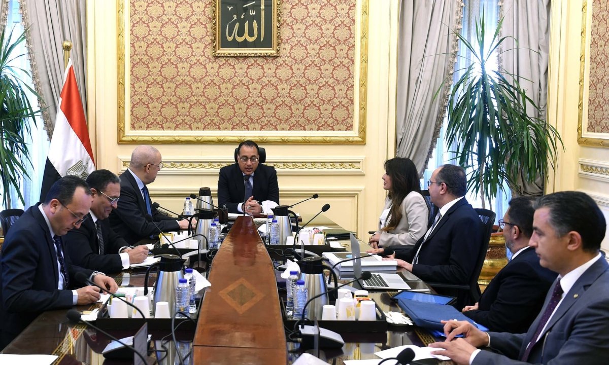 رئيس الوزراء يناقش رؤية " المقاولون العرب" للعمل خلال المرحلة المقبلة 