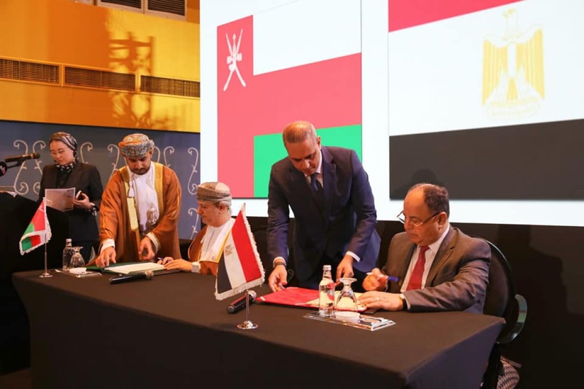 توقيع اتفاق منع الازدواج الضريبي ومذكرة تفاهم للتعاون في السياسات والتطورات المالية بين مصر وسلطنة عمان 