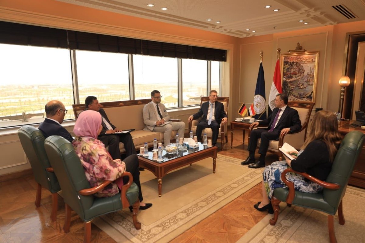 وزير السياحة والآثار يستقبل سفير ألمانيا بالقاهرة لبحث التعاون بين البلدين 