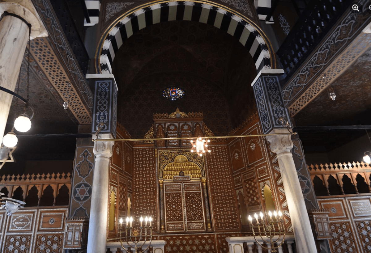 معبد «بن عزرا».. تحفة فنية تكشف عادات وتقاليد اليهودية بمصر