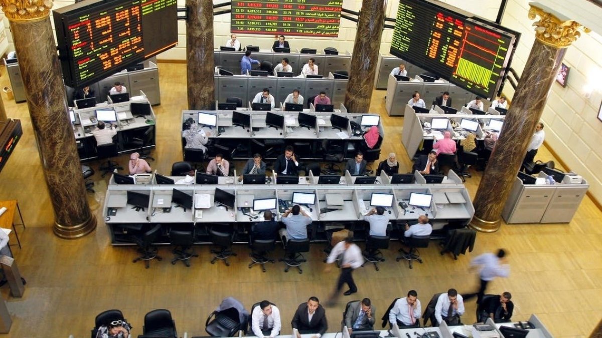 تباين مؤشرات البورصة المصرية بمستهل تعاملات جلسة الإثنين 11 سبتمبر
