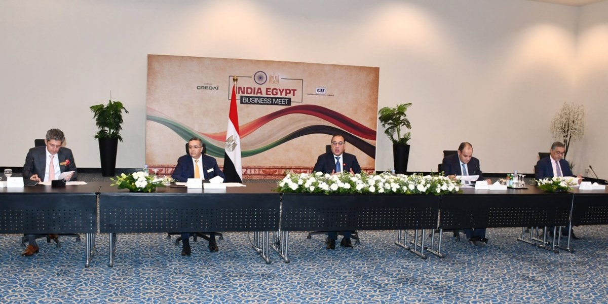 رئيس الوزراء يعقد اجتماعًا مع ممثلي 30 شركة هندية على هامش انعقاد ملتقى الأعمال المصري الهندي