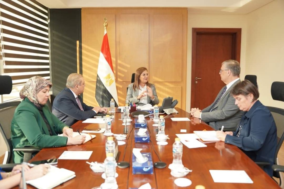 وزيرة التخطيط والتنمية الاقتصادية تبحث سبل التعاون مع سفير هولندا بالقاهرة 