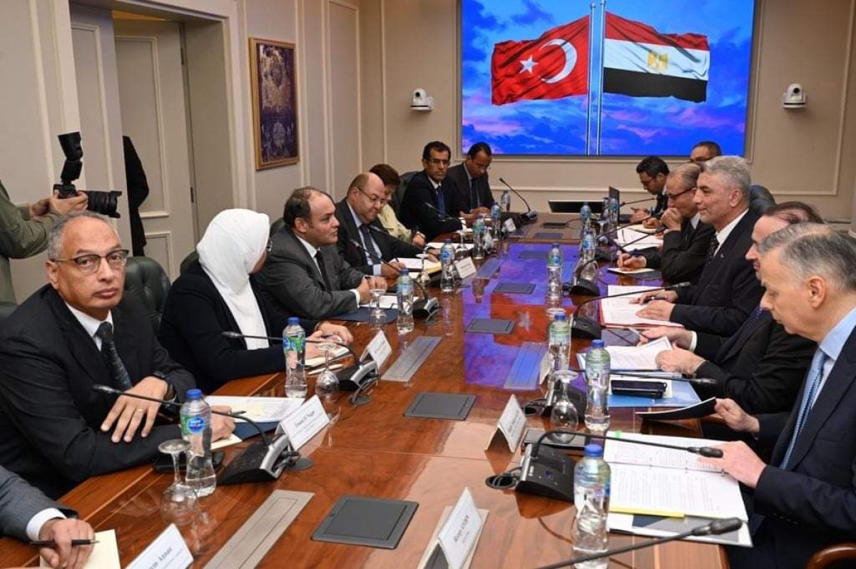 وزير التجارة ونظيره التركي يبحثان الملفات المشتركة وزيادة الأستثمارات 