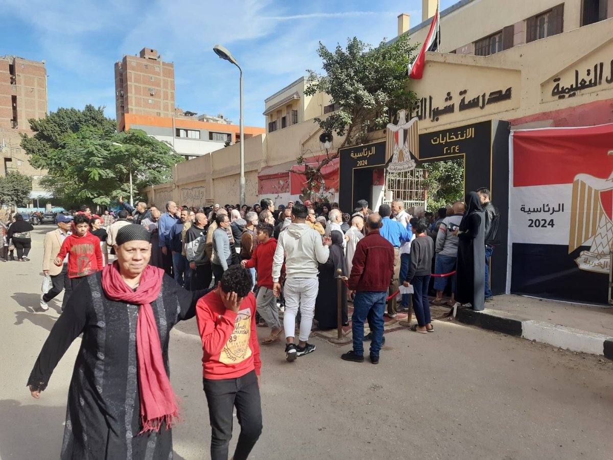 ساعة راحة بجميع لجان الانتخابات الرئاسية في ثاني أيام التصويت بالداخل