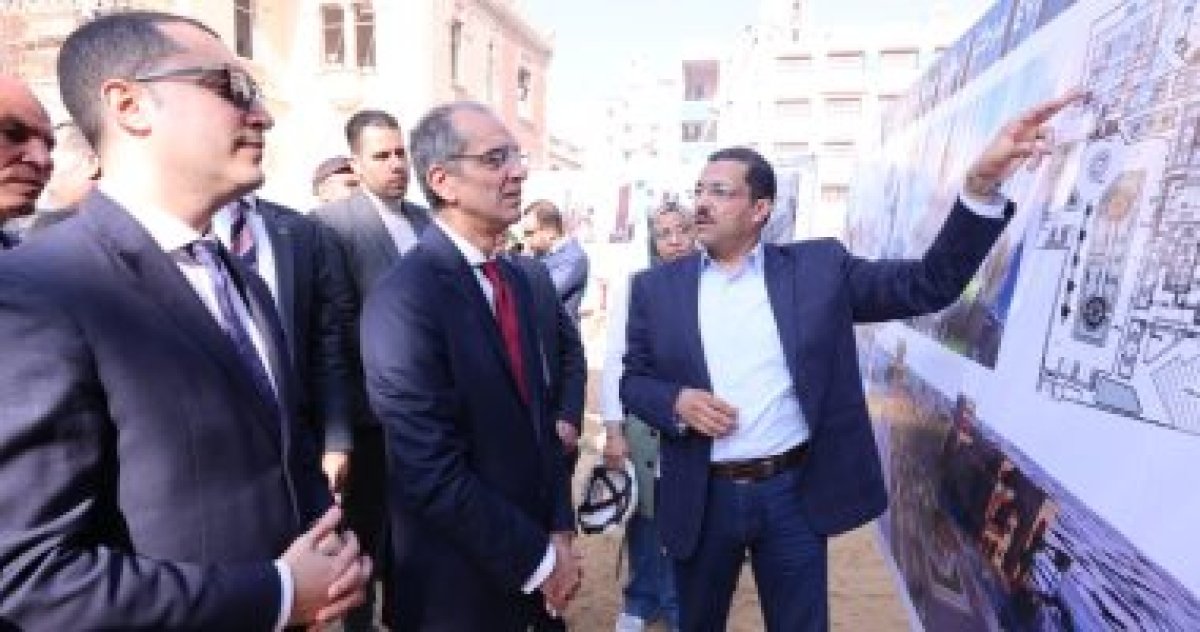 وزير الاتصالات يتفقد إنشاء مركز إبداع مصر الرقمية «كريتيفا» بقصر الملك فؤاد الأول