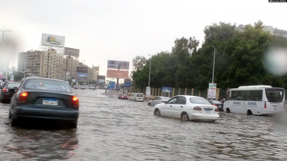 مجلس الوزراء يوافق على تنفيذ مشروعات لمواجهة الأمطار بالإسكندرية بتكلفة مليار جنيه 