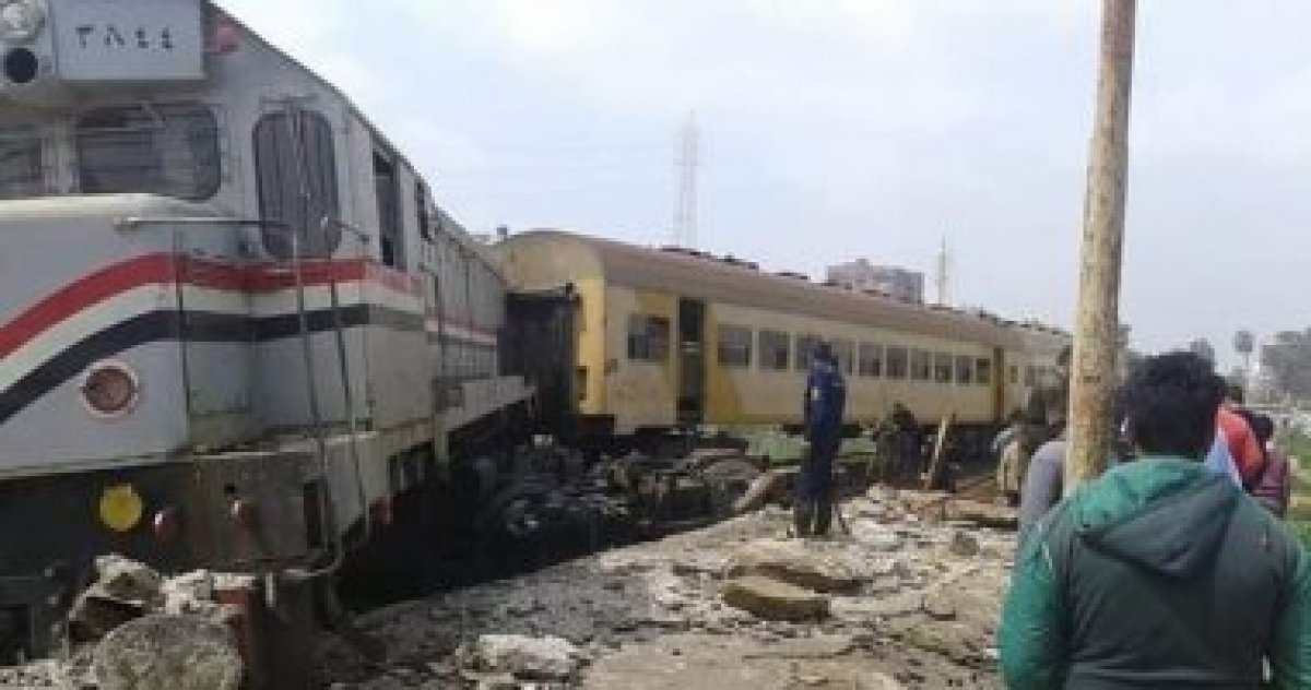 اصابة 5 أشخاص في حادث قطار ركاب المنصورة.. والسكة الحديد تباشر التحقيق