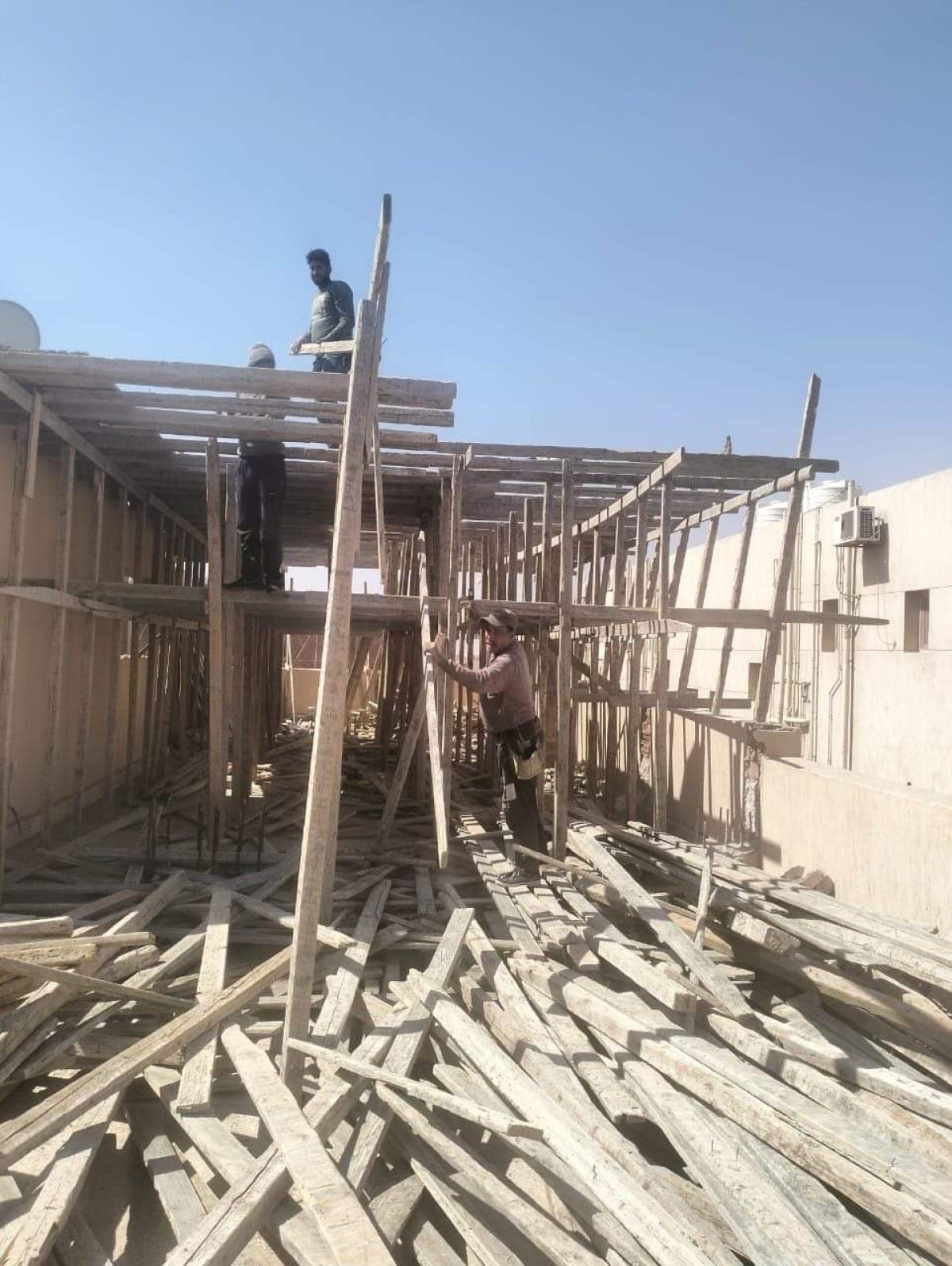 وزير الإسكان يُصدر قراراً بإزالة تعديات ومخالفات بناء ببورسعيد الجديدة