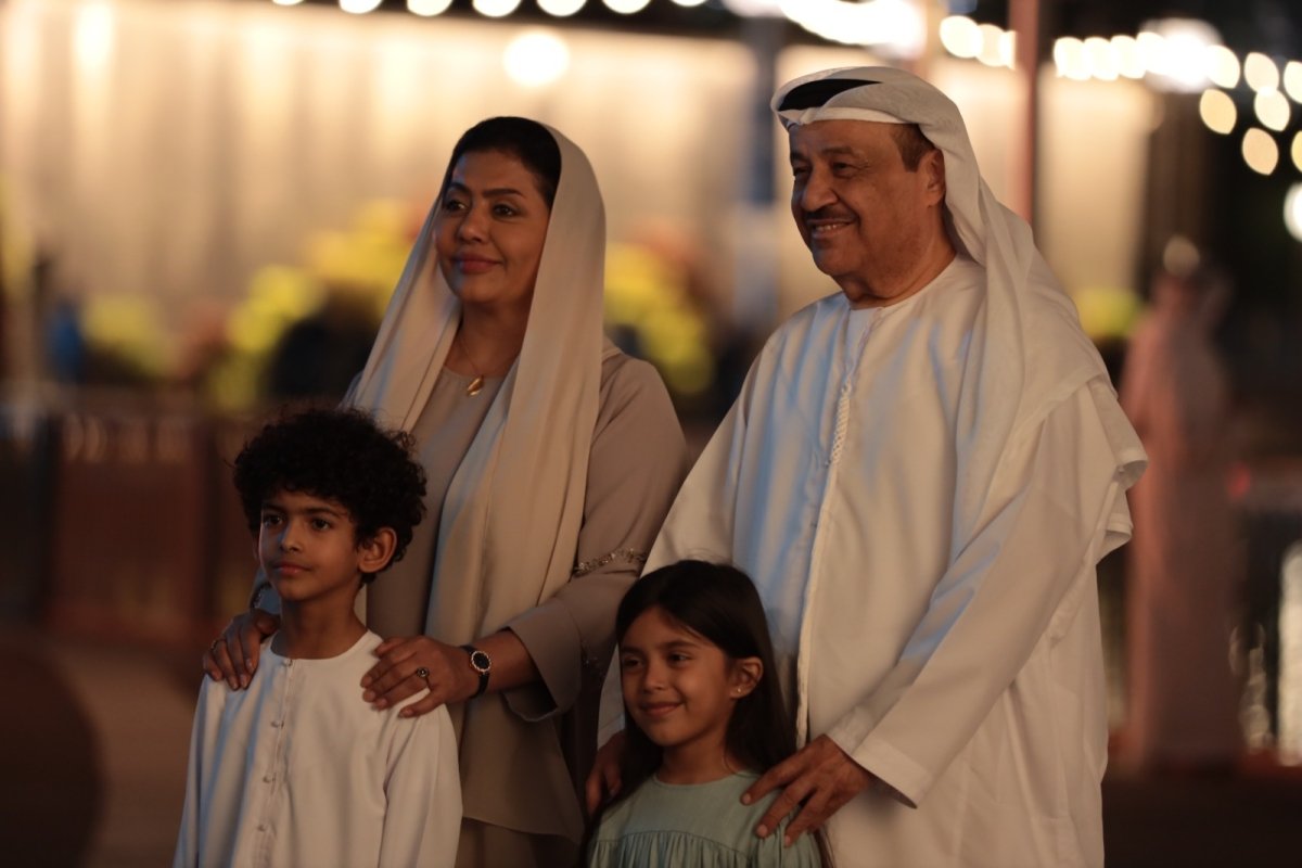 دبي للإعلام تطلق أوبريت《رمضان في دبي》وتجدد مواسم برامجها