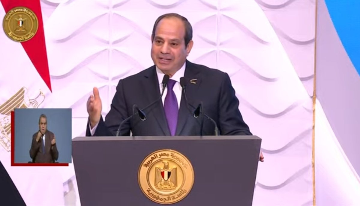 الرئيس السيسي: هناك تكليف إلهي بالعناية بالمرأة وهي الحارس الأمين للهوية المصرية