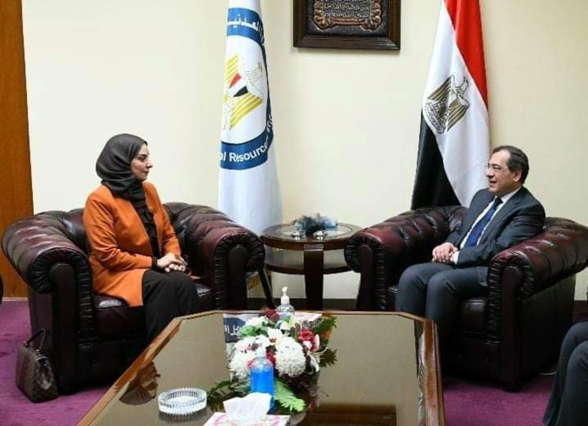 وزير البترول يبحث سبل التعاون المشترك مع  سفيرة البحرين والمندوبة الدائمة لدى جامعة الدول العربية