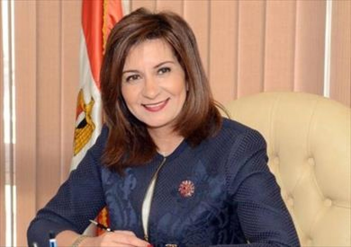 وزيرة الهجرة تعلن عن مواعيد سفر جديدة للمصريين المسافرين إلى الكويت وعالقين بالإمارات 