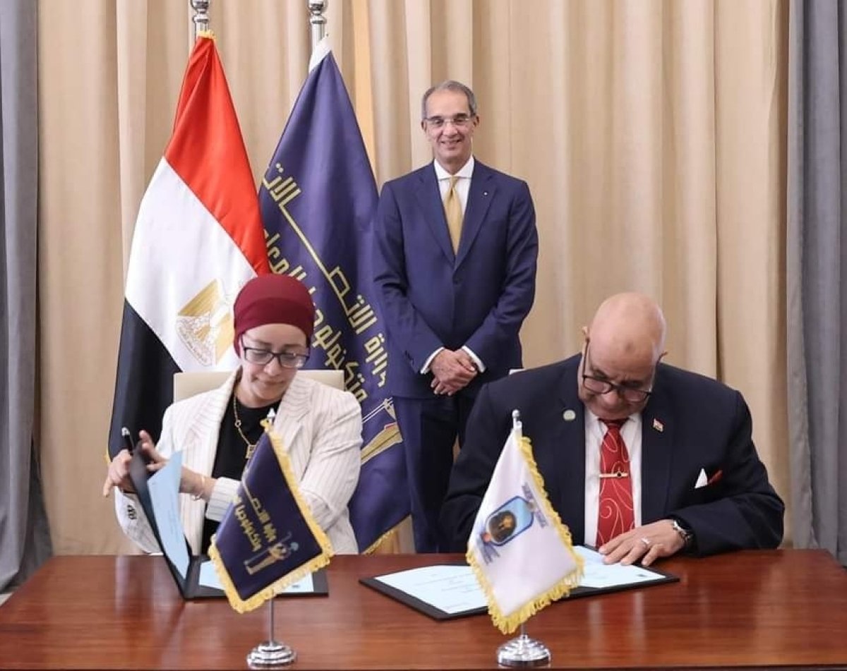 وزير الاتصالات يشهد توقيع بروتوكول تعاون لإنشاء مركز إبداع مصر الرقمية بجامعة الأقصر