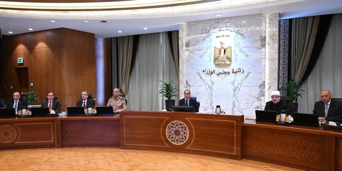 رئيس الوزراء يُهنئ الرئيس السيسي والقوات المُسلحة البواسل والشعب المصري بذكرى تحرير سيناء