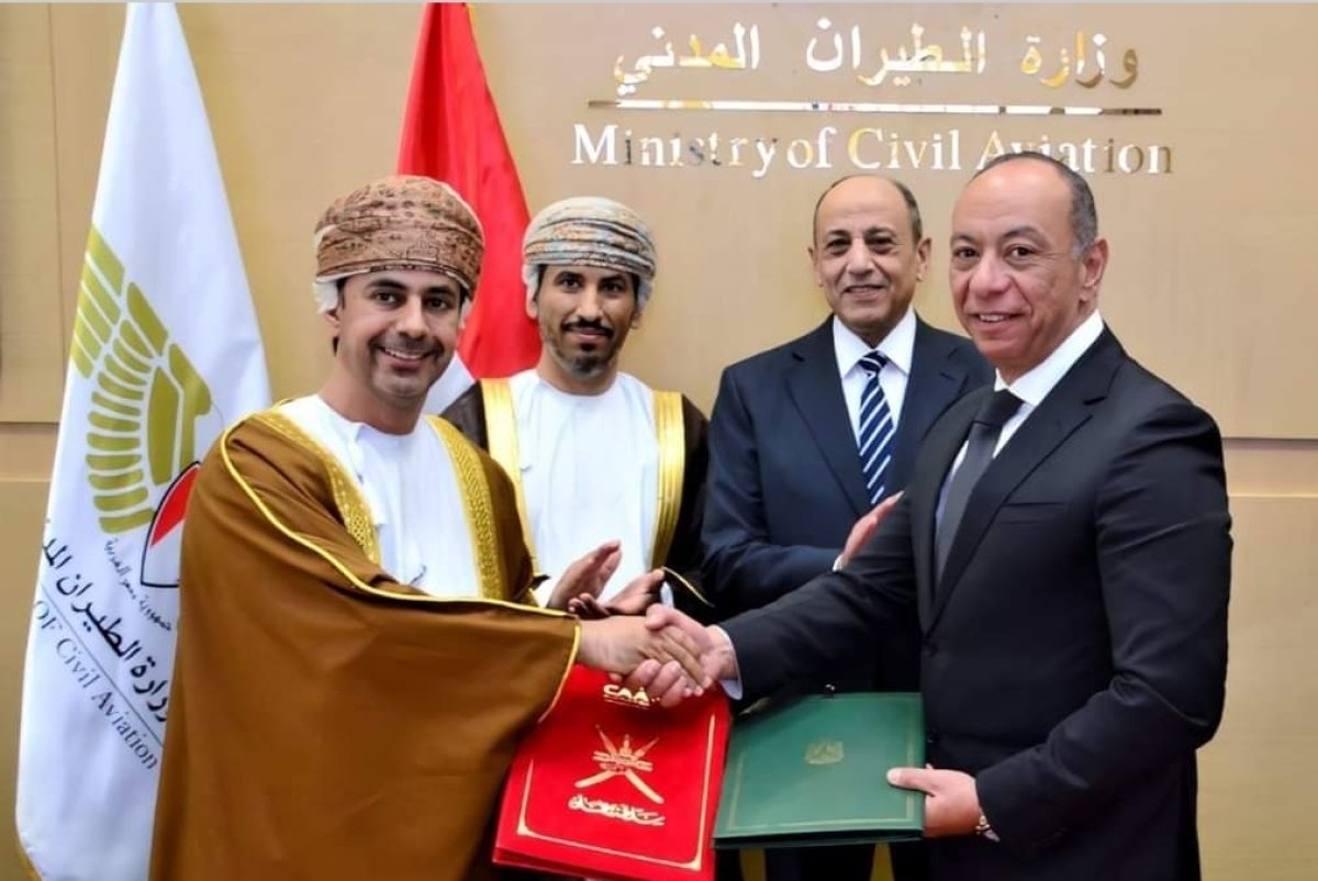 توقيع اتفاق ثنائي بمجال النقل الجوي بين مصر وسلطنة عمان