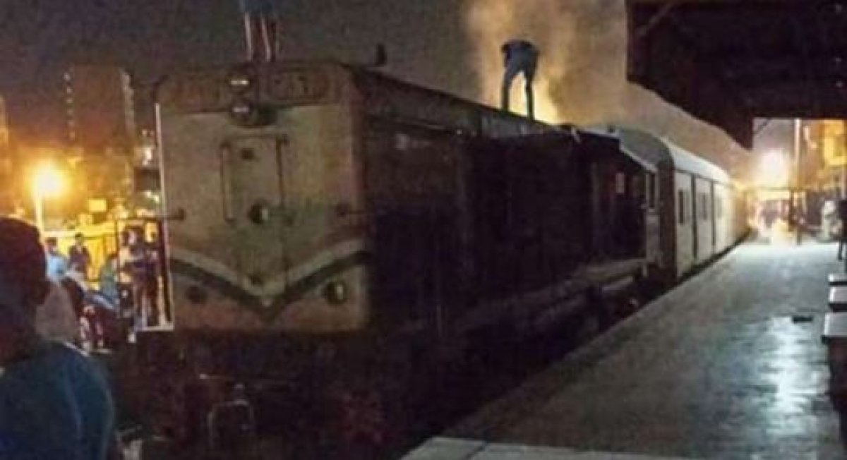 السكة الحديد تعلن السيطرة على حريق قطار القاهرة- المنصورة