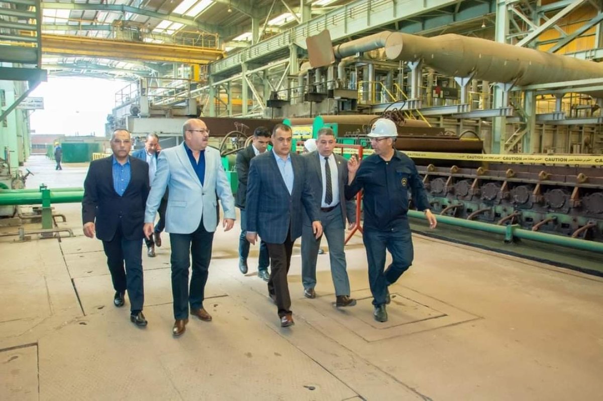  وزير الإنتاج الحربي يتفقد خطوط الإنتاج بشركة أبو زعبل للصناعات الهندسية