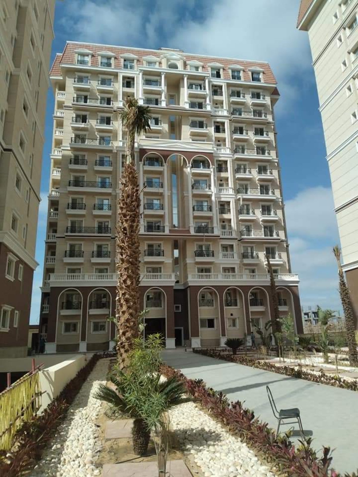 الإسكان: جار تنفيذ 64 برجاً سكنياً بها 3068 وحدة.. و310 فيلات بتجمع «صوارى» بالإسكندرية