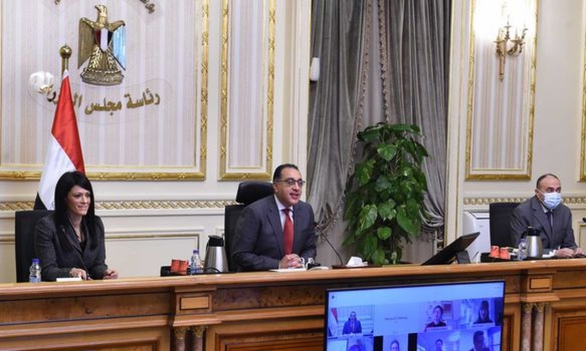 مدبولي في اجتماع مع رئيسة البنك الأوروبى: مصر أعلنت استراتيجية التعافي الأخضر لتنفيذ مشروعات متوافقة بيئياً
