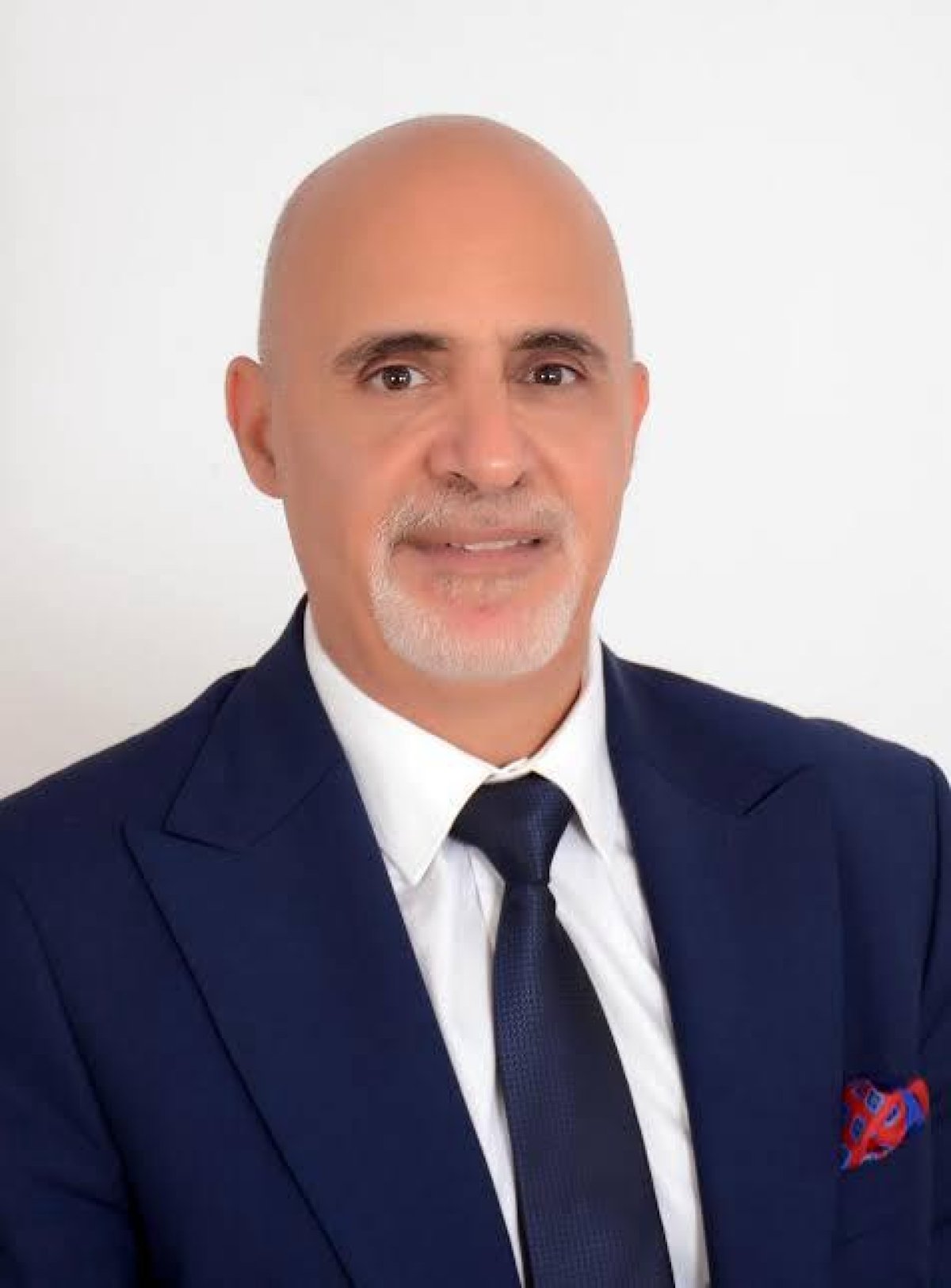 محمد فؤاد : “شركات التطوير العقاري في مأزق بسبب فرق المبيعات غير المؤهلة.
