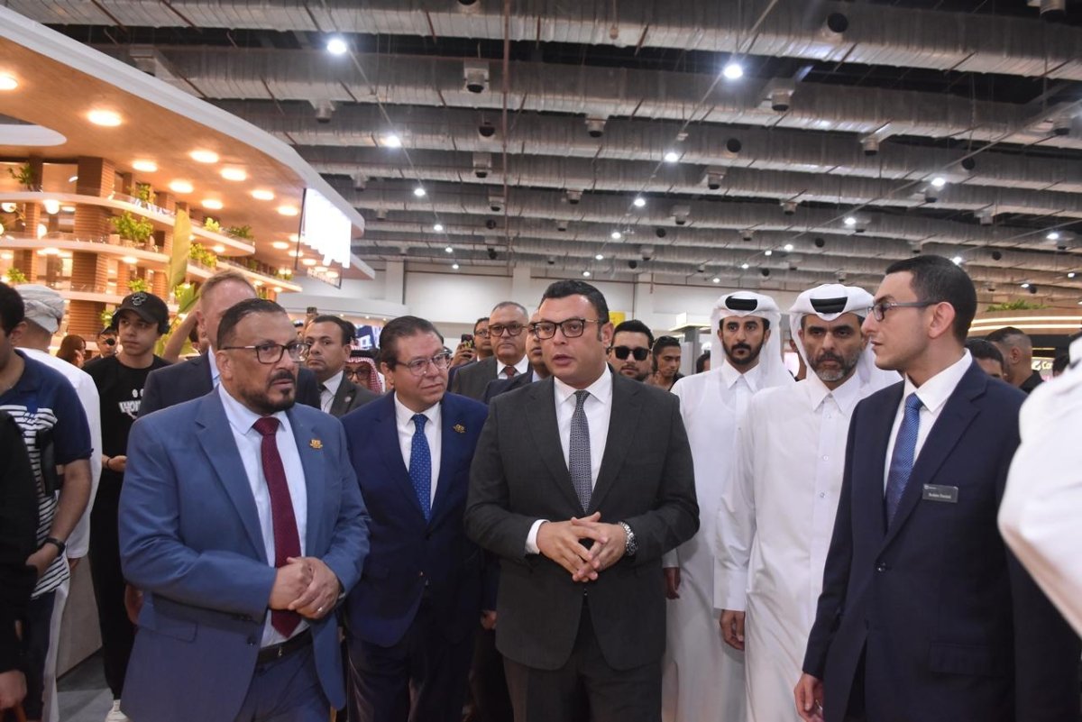 جولة موسعة لوزير الإسكان ورئيس جمعية المطورين العقاريين  داخل أجنحة معرض سيتي سكيب مصر 2025 