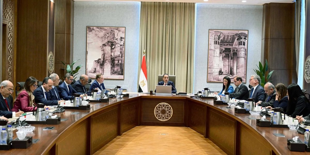 رئيس الوزراء يتابع موقف تنفيذ مشروعات الطاقة المُتجددة وربطها على الشبكة القومية للكهرباء