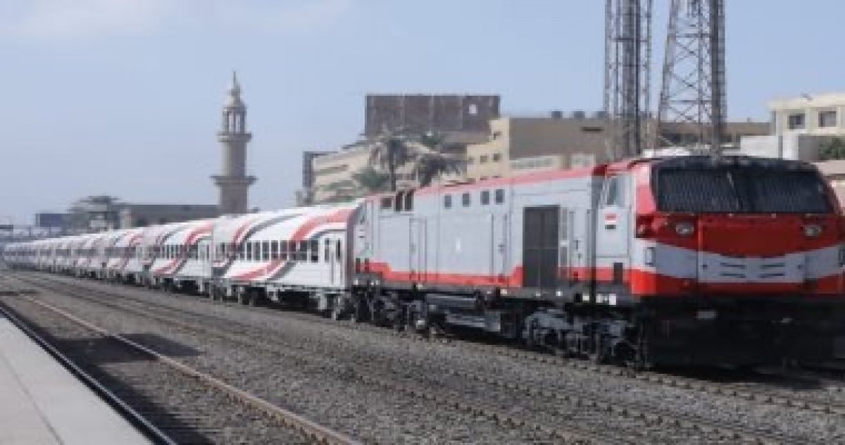 السكة الحديد تبدأ تشغيل قطارات جديدة بين القاهرة ومطروح لتنشيط السياحة