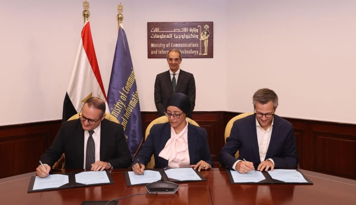 وزير الاتصالات يشهد توقيع مذكرة تفاهم لتأهيل الكوادر الشابة وتوفير فرص عمل لهم في مجال تكنولوجيا ServiceNow