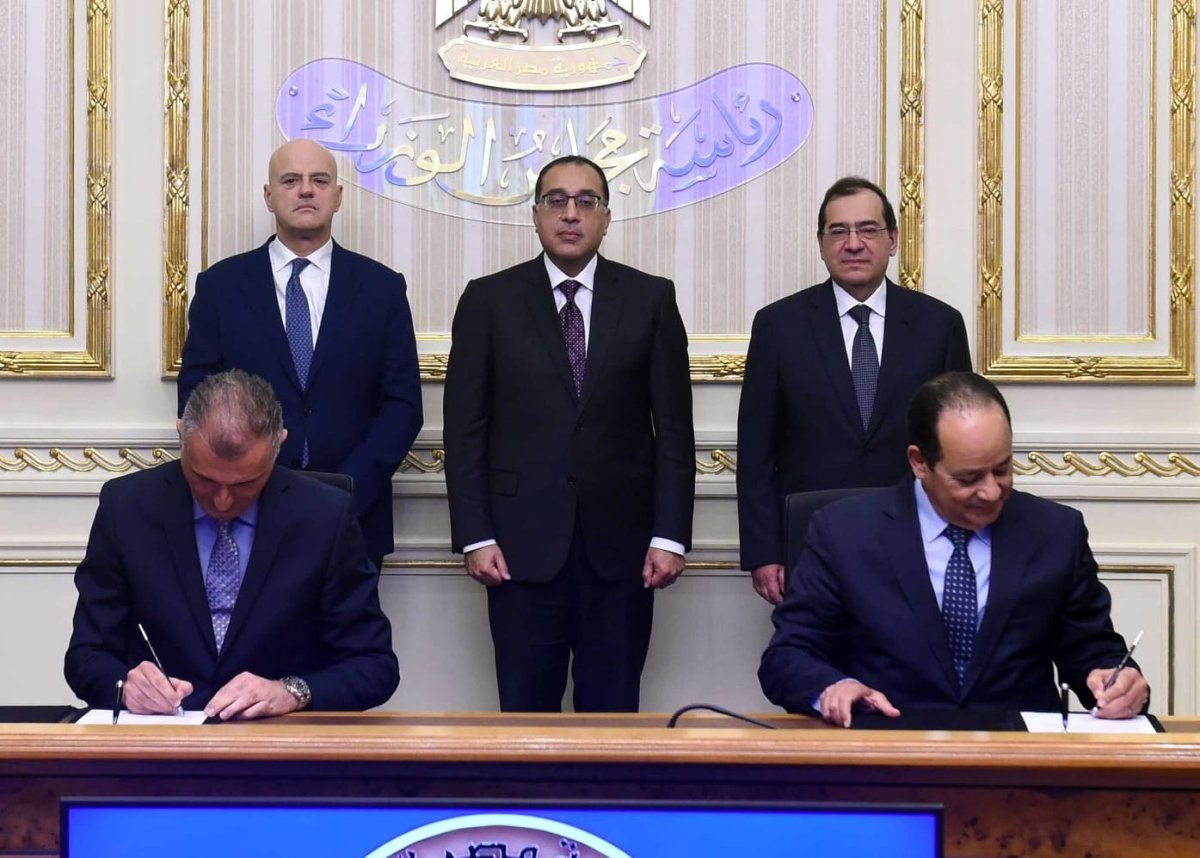 بين إيجاس المصرية وإيني الإيطالية.. رئيس الوزراء يشهد مراسم التوقيع على اتفاق للتعاون في مجال الغاز الطبيعي وتصديره 