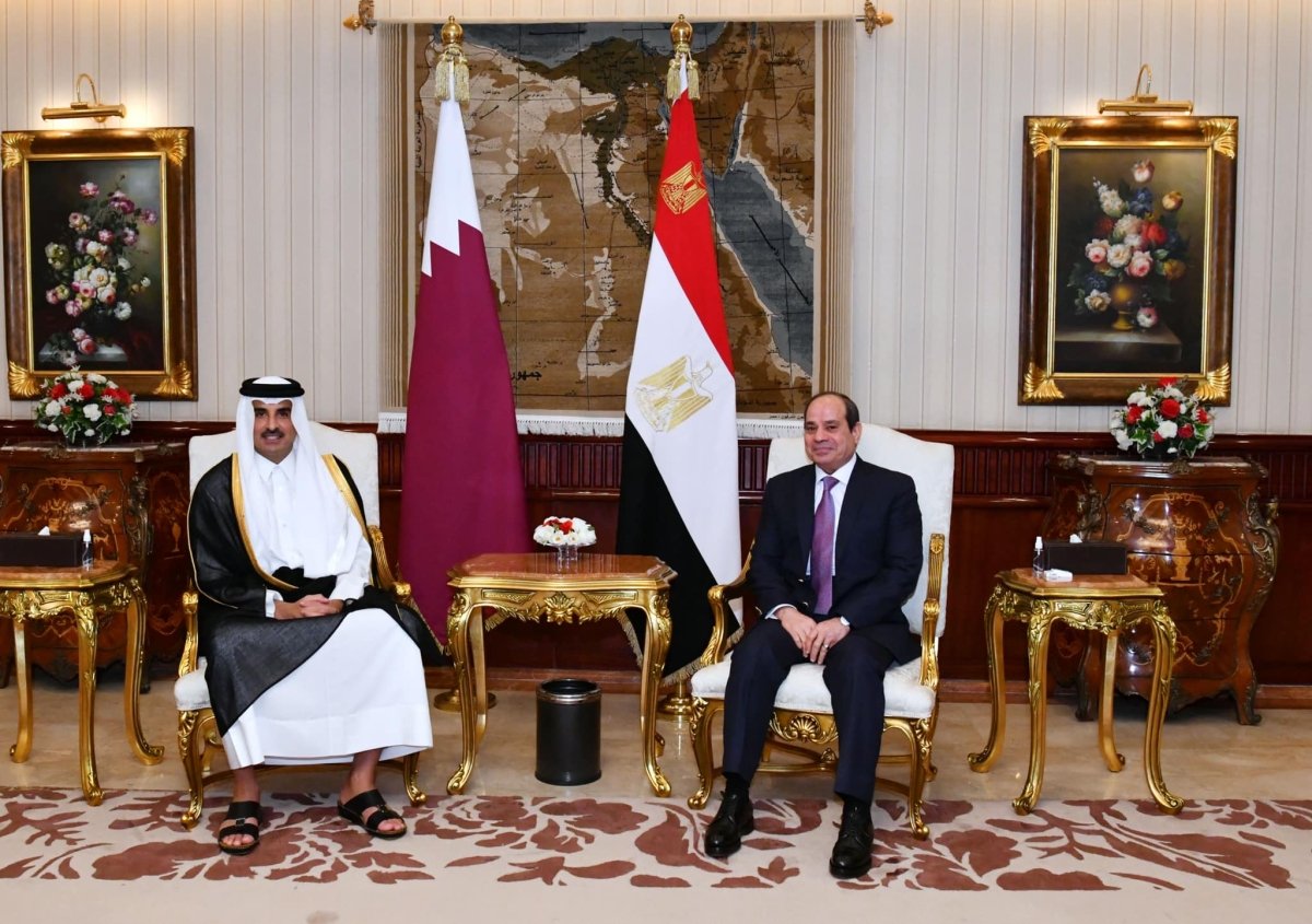 الرئيس السيسي وأمير قطر يبحثان تعزيز العلاقات الثنائية والقضايا الإقليمية