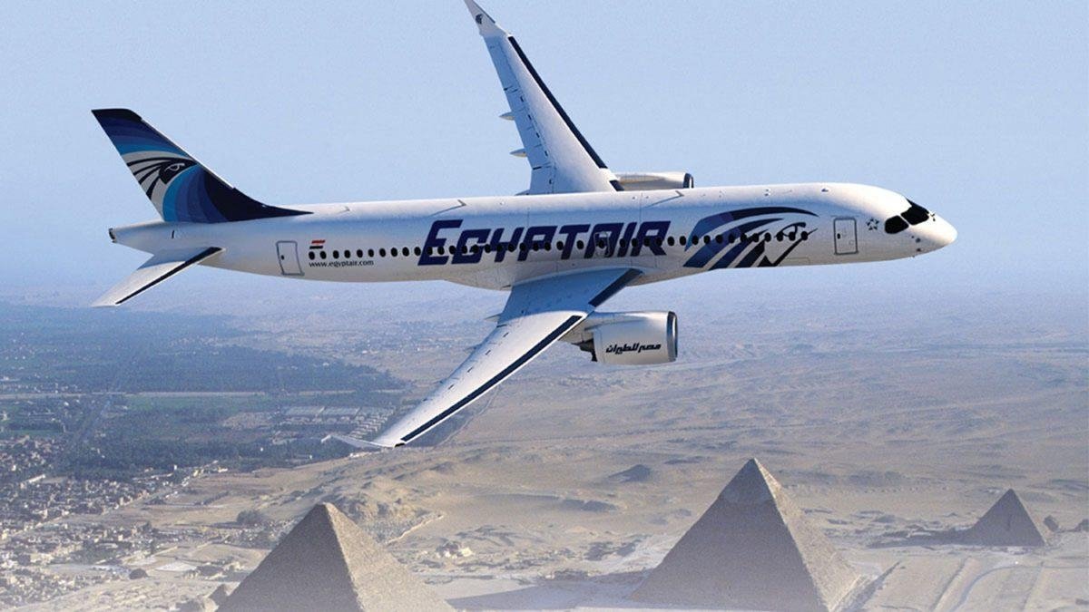 مصر للطيران تبدأ رحلات عودة حجاج بيت الله