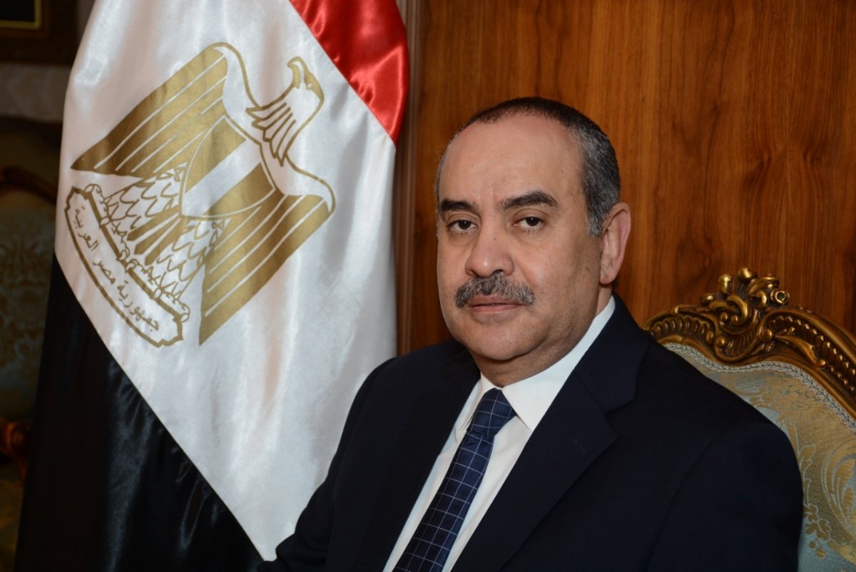وزير الطيران يبحث مع وزير النقل العراقي تعزيز التعاون بين البلدين