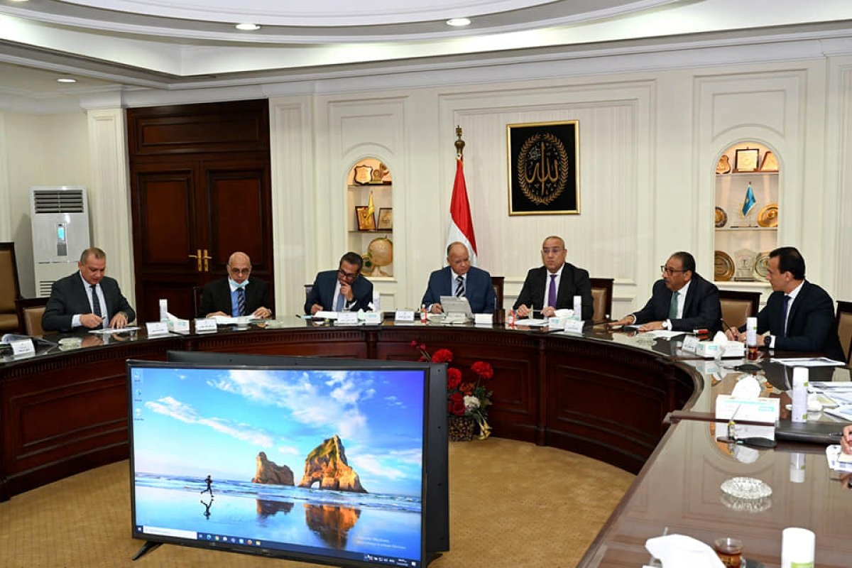 وزير الإسكان ومحافظ القاهرة يتابعان الاستعدادات لإجراء القرعة وتسليم الوحدات السكنية بمشروع تطوير "منطقة مثلث ماسبيرو"