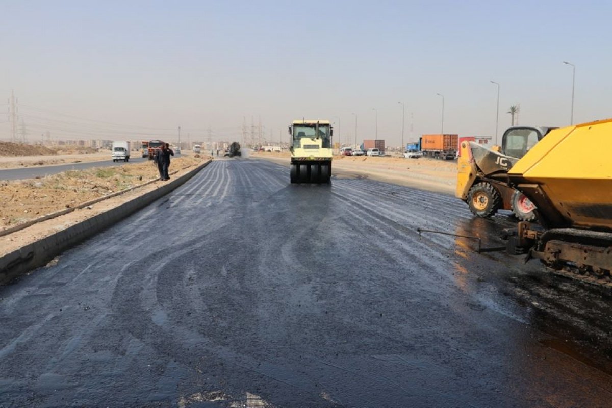 وزير الإسكان: استكمال اعمال  الرصف والتخطيط بطريقي الدائرى والواحات بمدينة ٦ أكتوبر