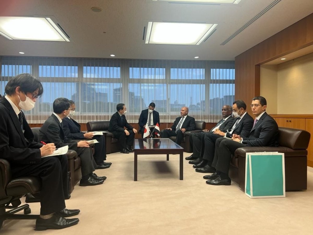 وزير النقل يلتقي وزراء (الدولة للشئون الخارجية - الأراضي والبنية التحتية والنقل والسياحة  - البيئة ) بدولة اليابان
