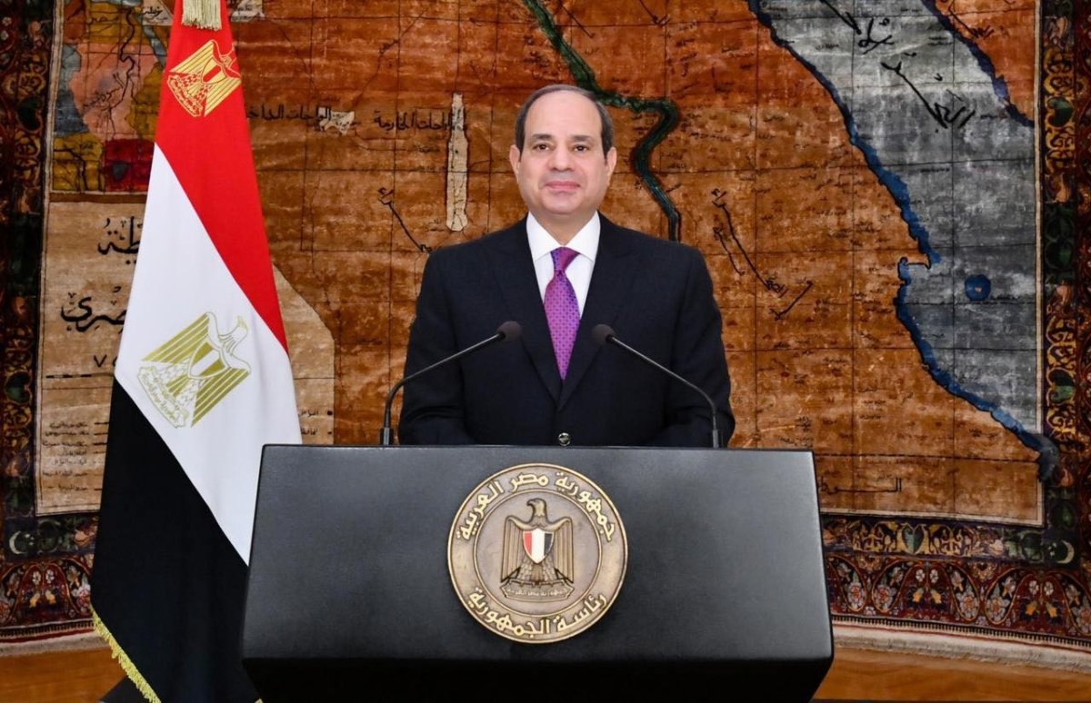 الرئيس السيسي يتوجه بالتحية للشعب المصري والقوات المسلحة الباسلة في ذكرى نصر أكتوبر