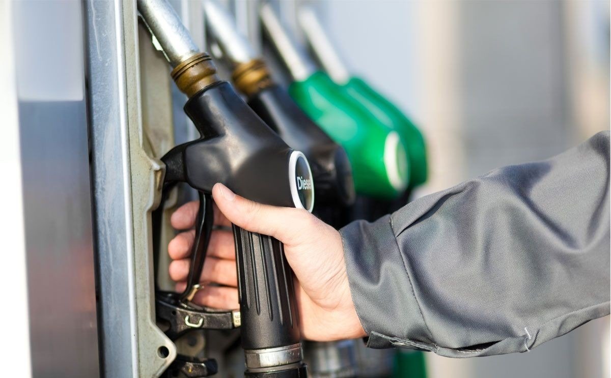 لجنة التسعير التلقائي للمنتجات البترولية تقرر تثبيت سعر الوقود حتى ديسمبر المقبل