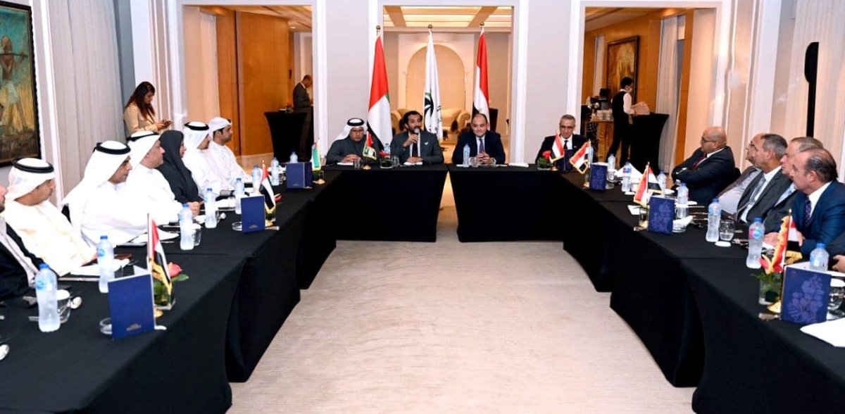 وزير التجارة والصناعة ووزير الاقتصاد الإماراتى يترأسان اجتماع مجلس الأعمال المصرى الإماراتى المشترك