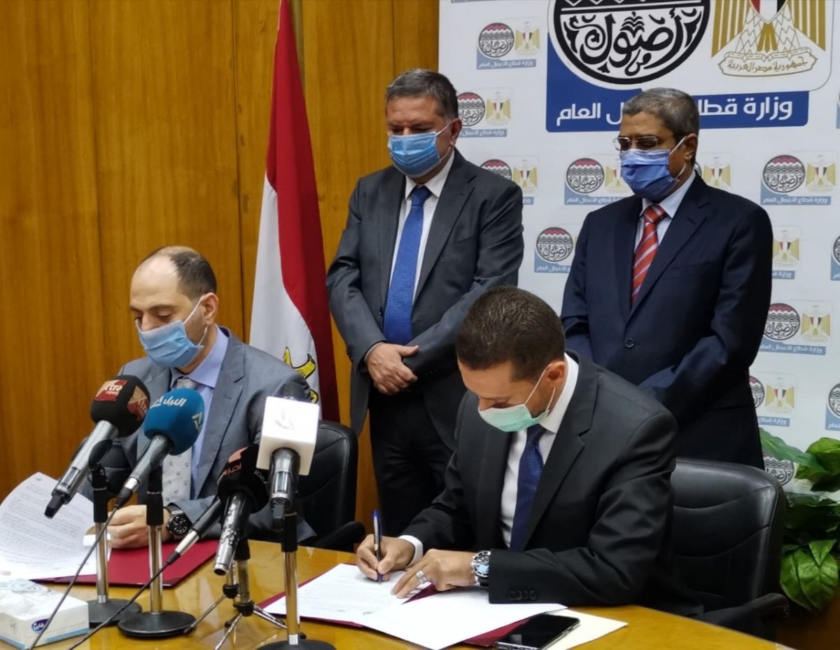 "الأعمال العام" توقع بروتوكول مع "الغرف التجارية" للتعاون بشأن الكتالوج الإلكترونى للمنتجات المصرية