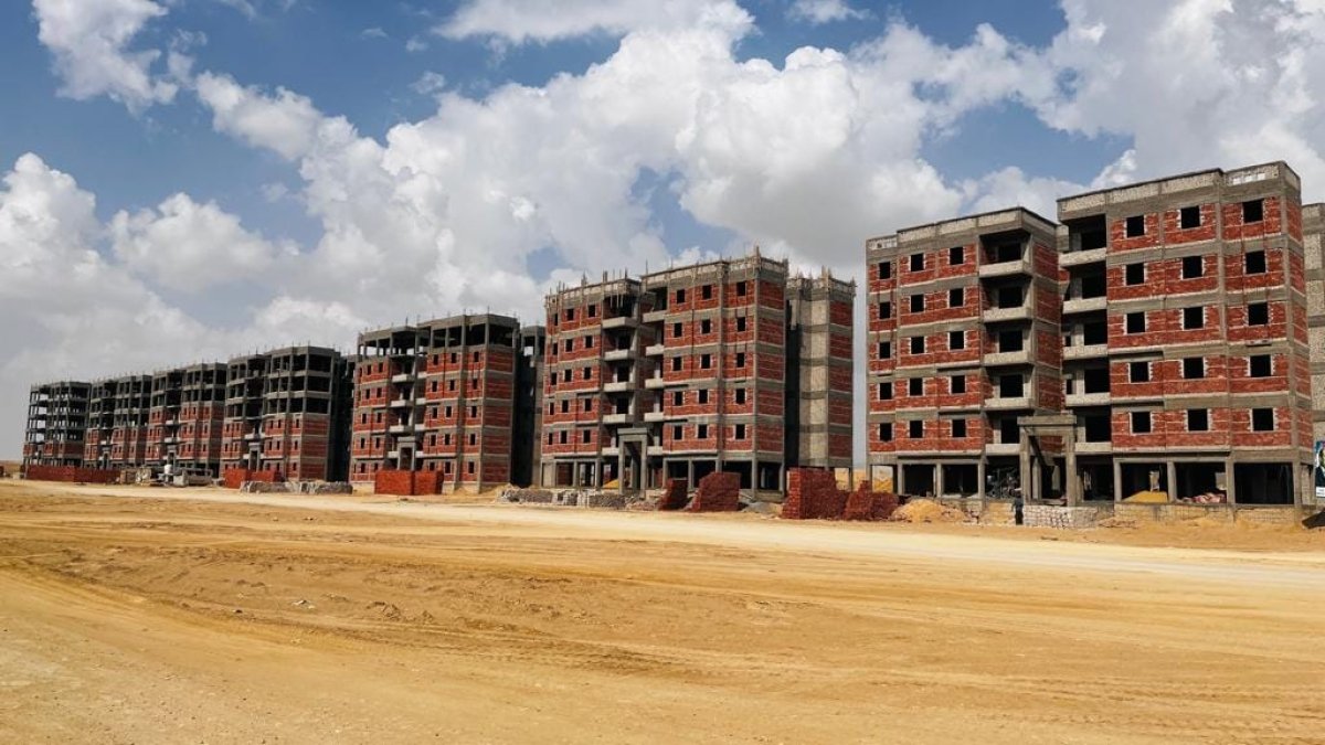 وزير الإسكان: 4104 وحدات سكنية جديدة جارٍ تنفيذها بـ" سكن لكل المصريين " بمدينتي 6 أكتوبر والسويس الجديدة