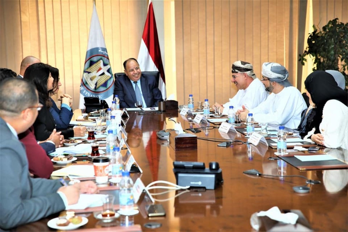 وزير المالية خلال لقائه مع رئيس بورصة مسقط: مصر تفتح أبوابها للأشقاء العرب