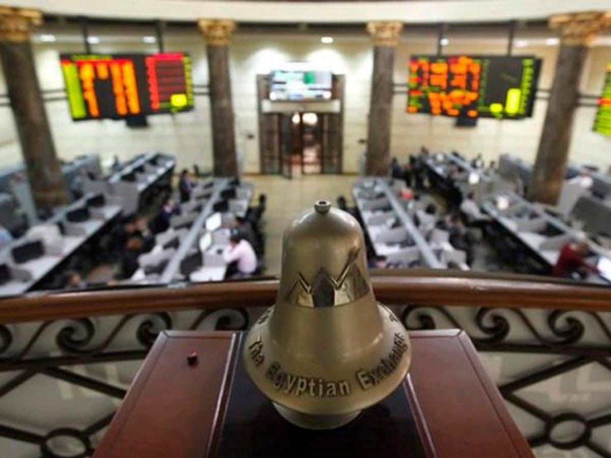 البورصة المصرية تنفي القيام بإلغاء عمليات شراء الأسهم وتحويلها لشهادات الايداع الدولية