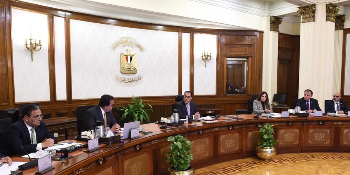 رئيس الوزراء يلتقي وزير الصحة لمتابعة جهود هيئة الإسعاف المصرية والهيئة العامة للتأمين الصحي
